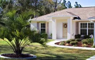 A small neat Florida home - owned by a happy former Ohioan.