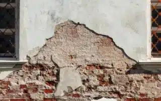 Crumbling Stucco Repair and How Expert Stucco Specialists in Florida Handle It_